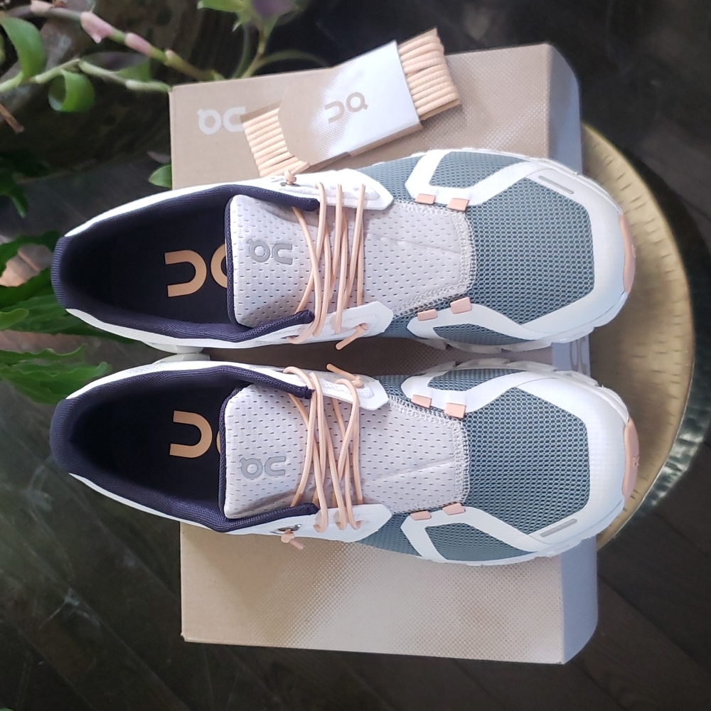 On Running Cloud 5 Push Sneakers - Picture 5 of 11